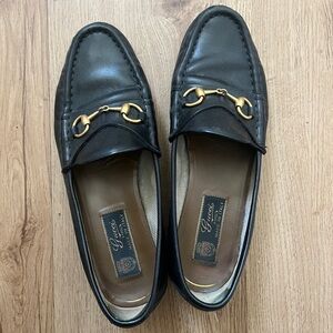 VINTAGE GUCCI LOAFERS | 37 (US W7)